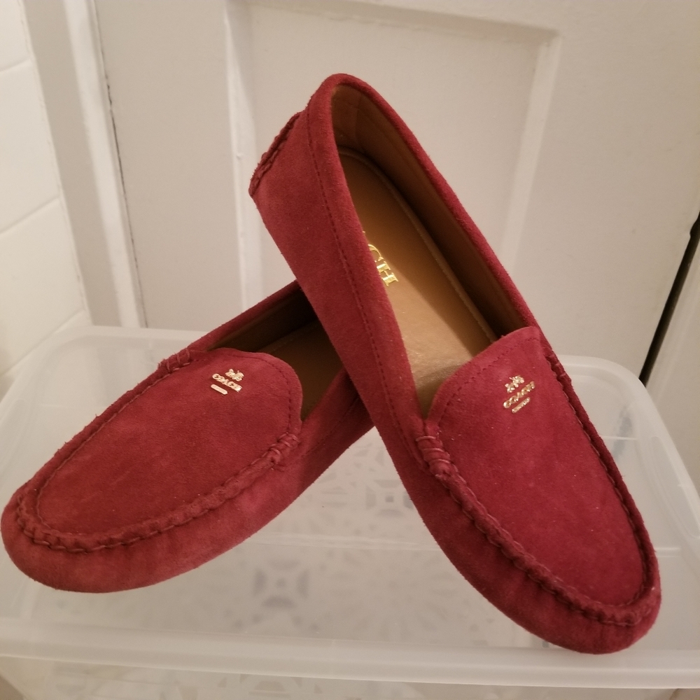 Coach Cranberry Suede Loafer W7.5
